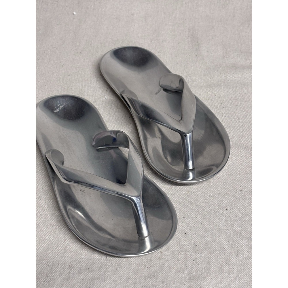 SET (2) METAL ALUMINUM FLIP FLOP SANDALS‎ BEACH TRAYS CAPE CRAFTSMEN